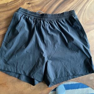 NWOT TOPO Medium tech lightweight athletic shorts
